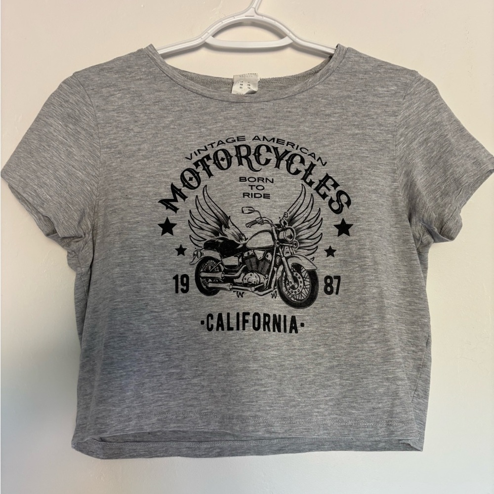 Brand is street wear society. Size XL. Black and gray.